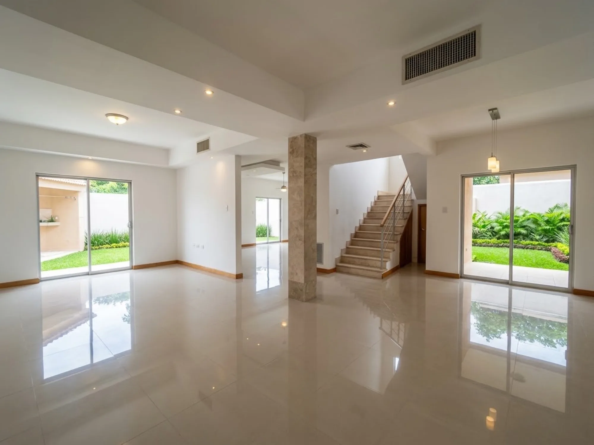 Casa en renta en fraccionamiento privado, cerca de Las Canteras