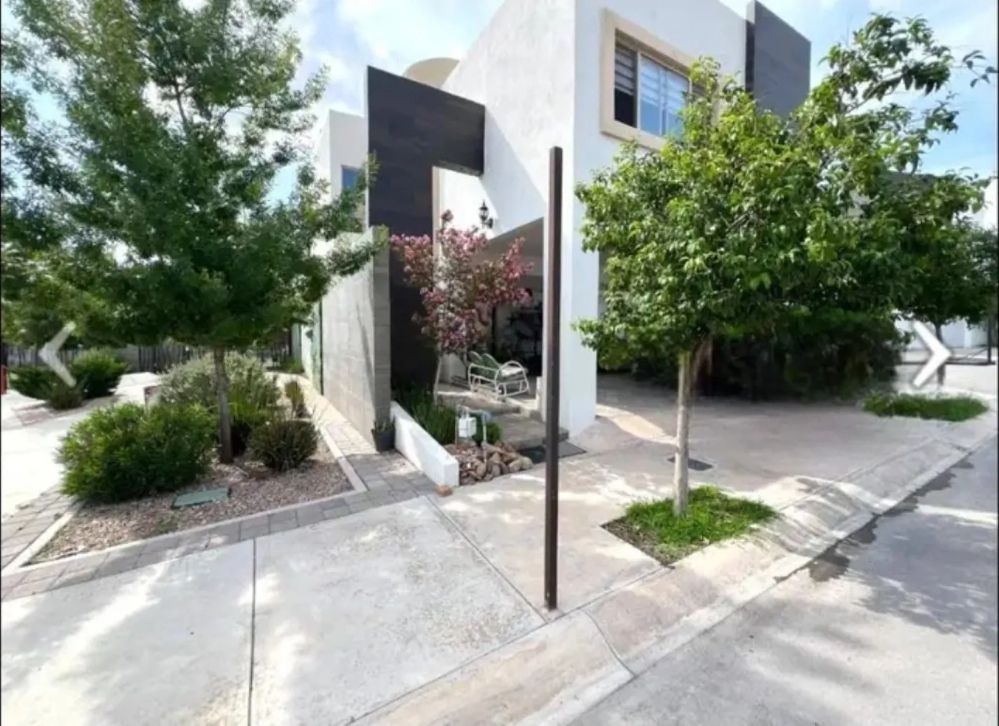 Casa en fraccionamiento privado por El Reliz