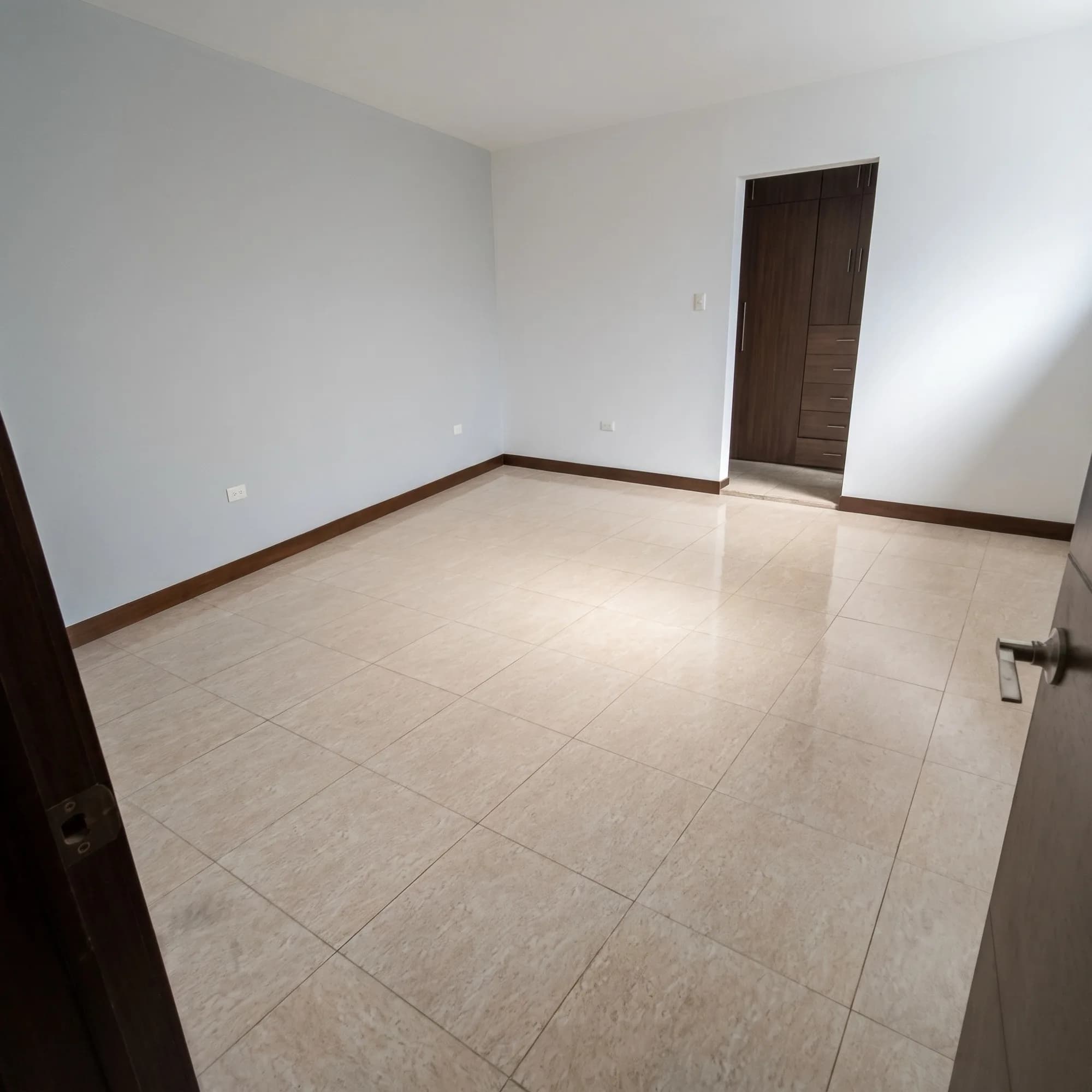 Departamento en Lomas del Santuario, sin aval